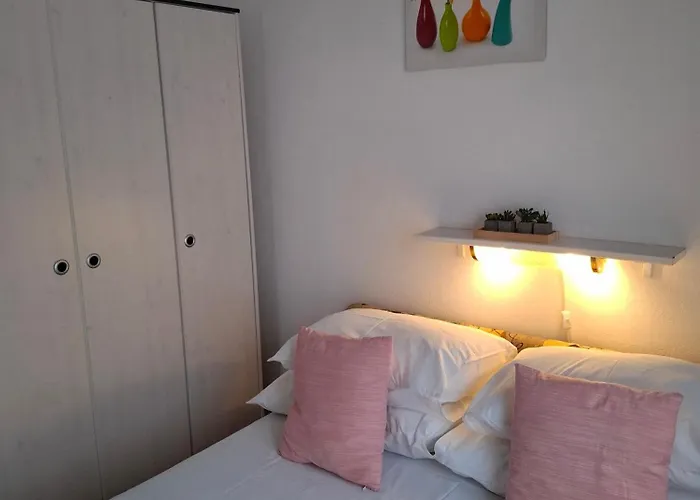 Helen Apartments
